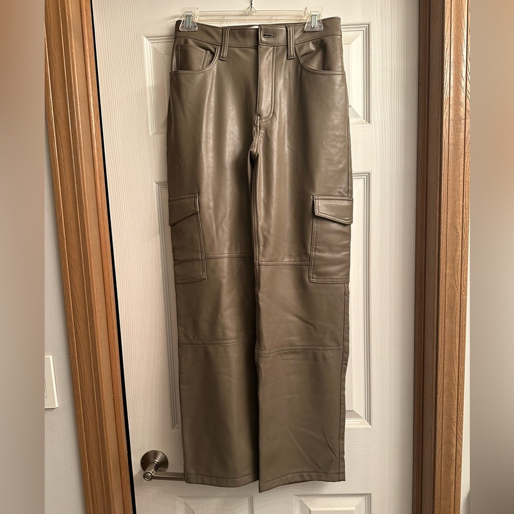 Abercrombie & Fitch Women’s 90s Relaxed Jean High Rise